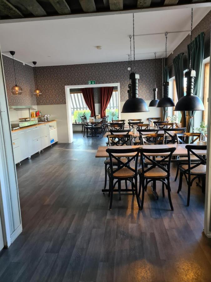 Dala-Jaerna Hotell Och Vandrarhem 外观 照片