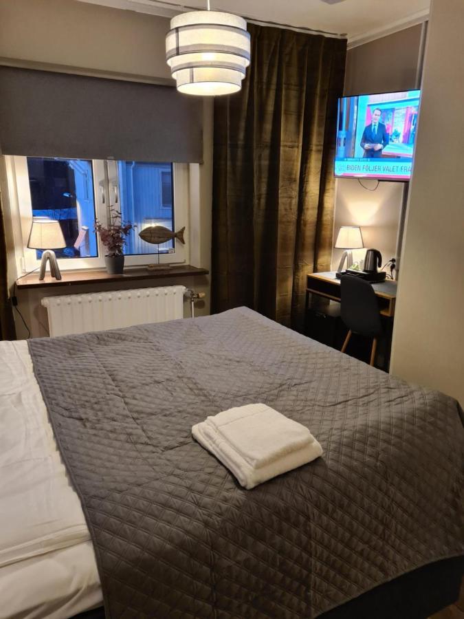 Dala-Jaerna Hotell Och Vandrarhem 外观 照片